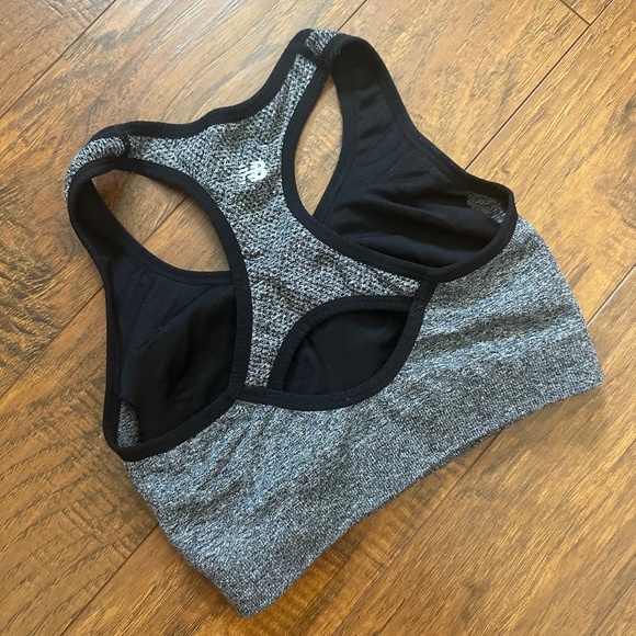 New Balance Sports Bra - Picture 2 of 2